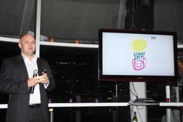 Simon fund raising for Giant Steps.jpg